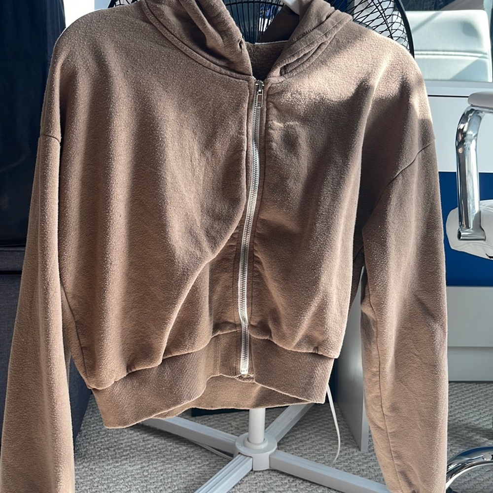 Brown/Tan cropped zip up